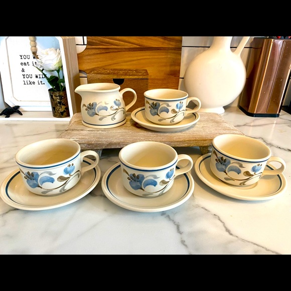 Johnson bros cup and saucer set with creamer pitcher - Picture 7 of 9